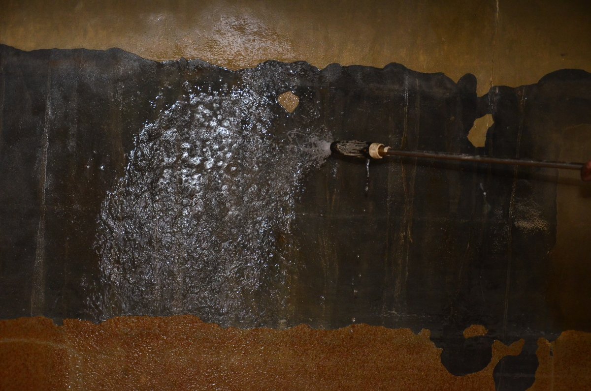 Anti-bacterial spray